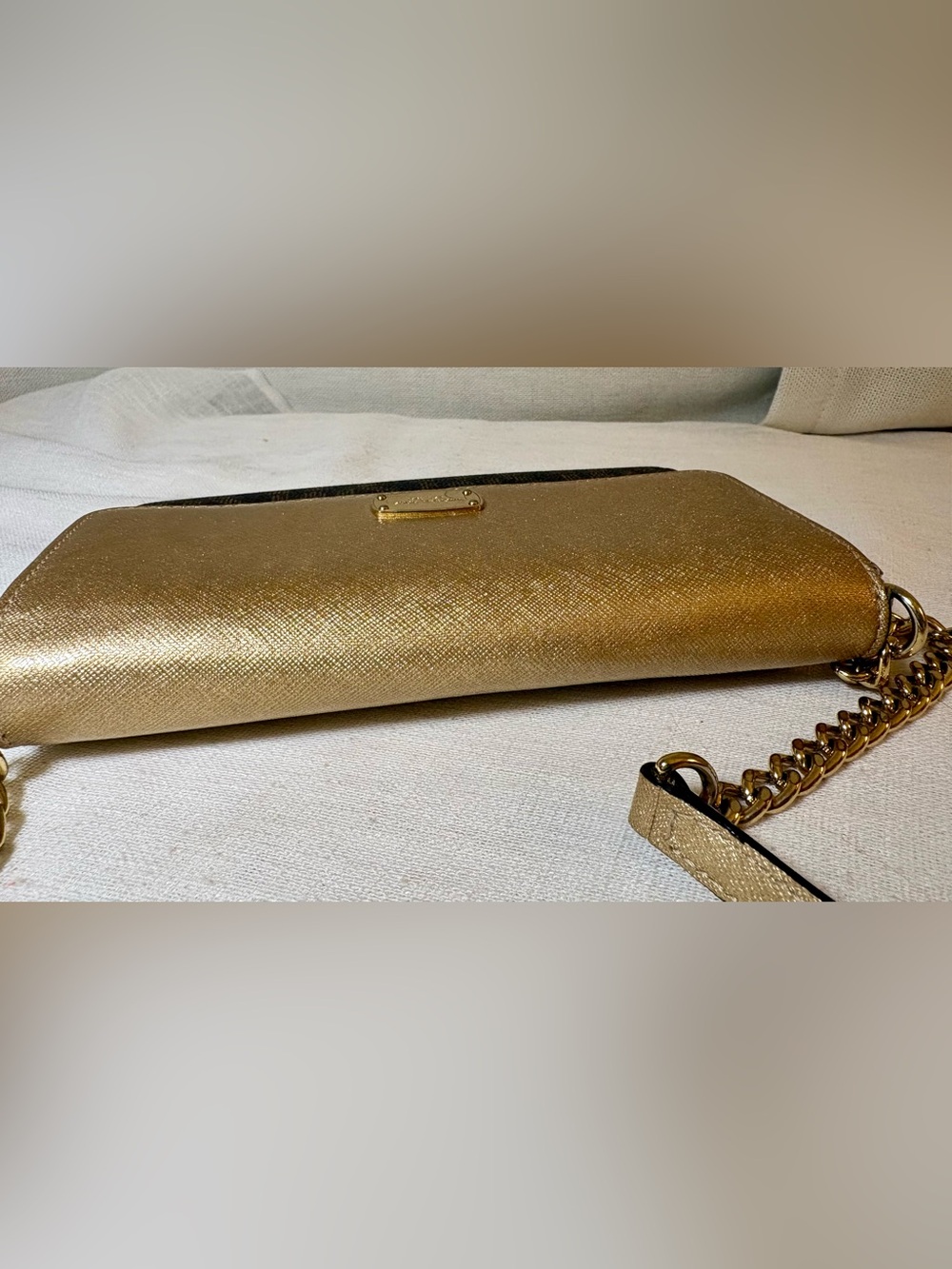 Michael Kors Jet Set Item Large Phone Crossbody Wallet Clutch Gold Brown MK Logo - Picture 5 of 15